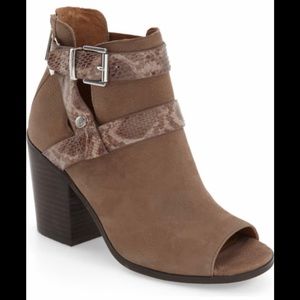 Arturo Chiang bootie